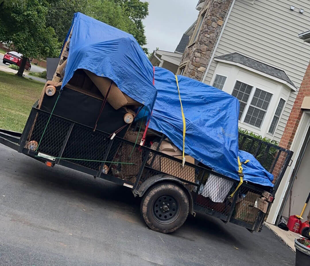 colins-hauln-image-outside